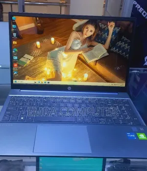 New Laptop HP 16GB Intel Core i5 SSD 512GB