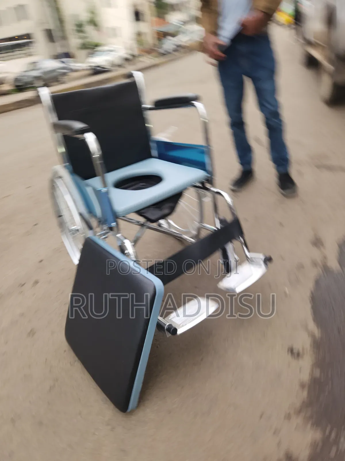 Aemepl Foldable Commode Wheelchair With Cushion Seat Chrome ዊልቸር