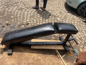 # Adjustable Bench