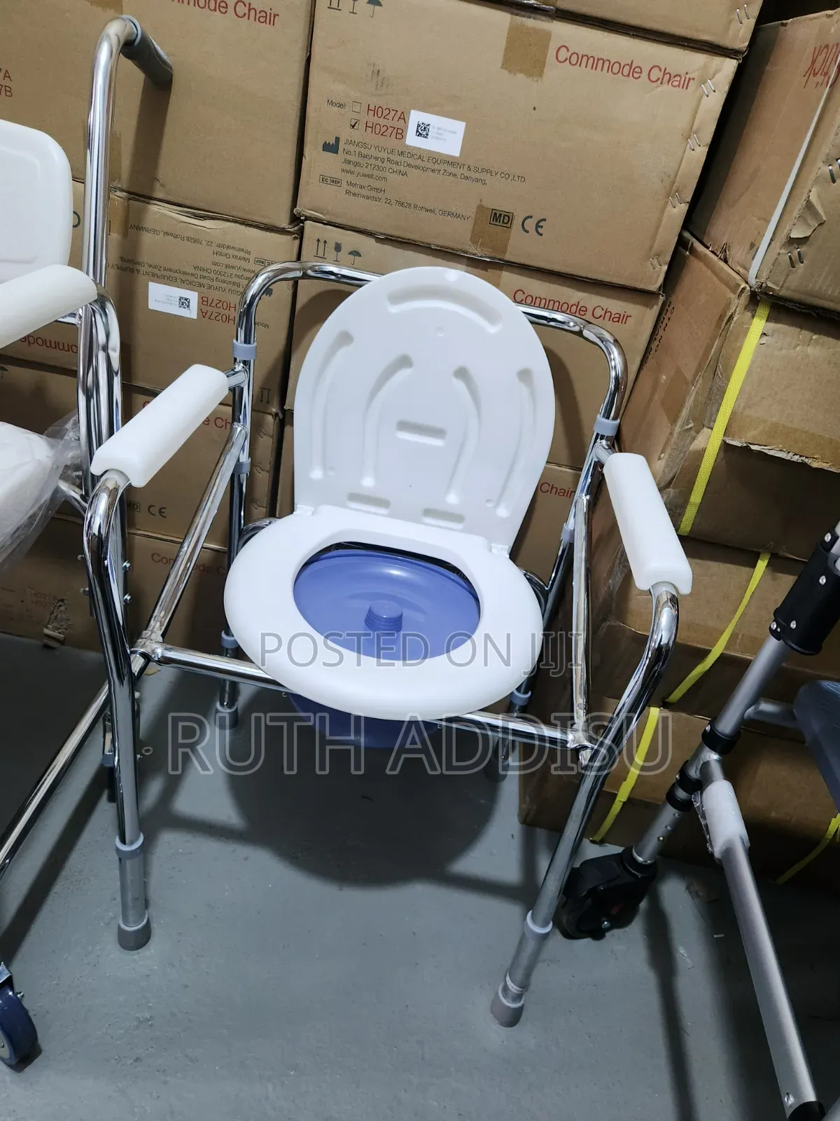 Foldable Commode Chair, Similar to a Carex 3-in-1 a Stainless Steel