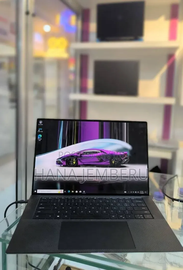 New Laptop Dell XPS 15 16GB Intel Core i7 SSD 512GB