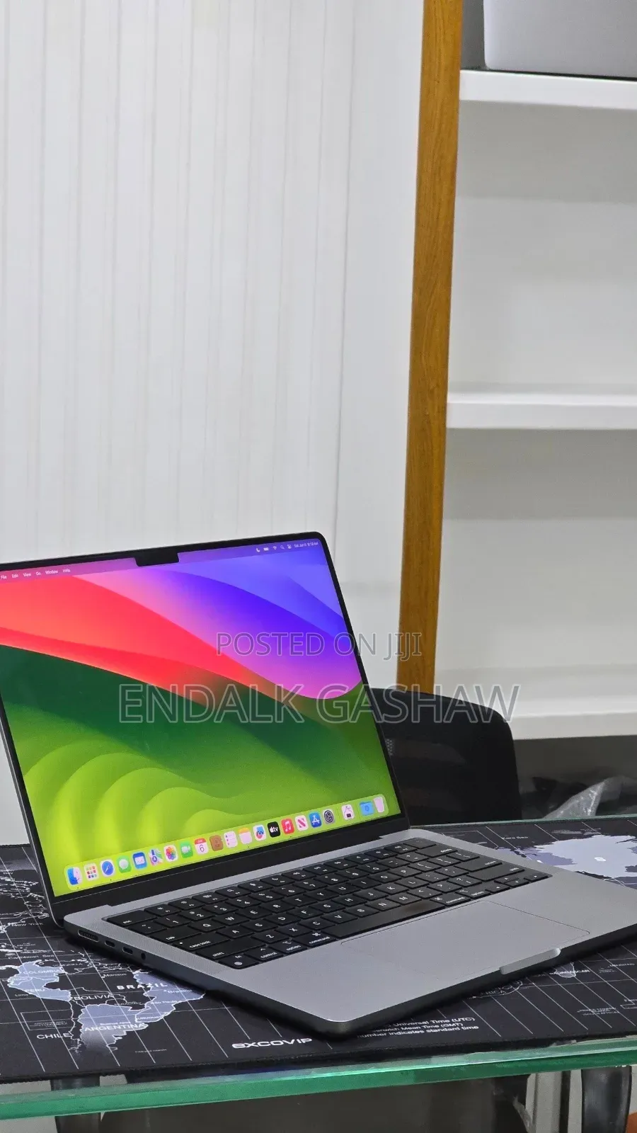 New Laptop Apple MacBook Pro 2023 M3 8GB Apple M3 SSD 512GB