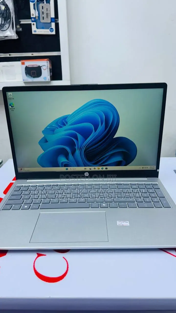 New Laptop HP Pavilion 15 16GB Intel Core i7 SSD 1T