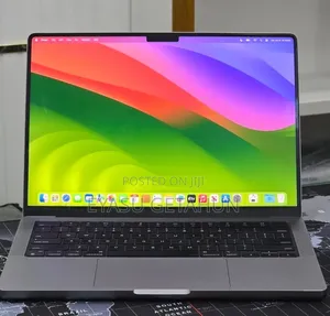 New Laptop Apple MacBook Pro 2023 M3 8GB Apple M3 Pro SSD 512GB