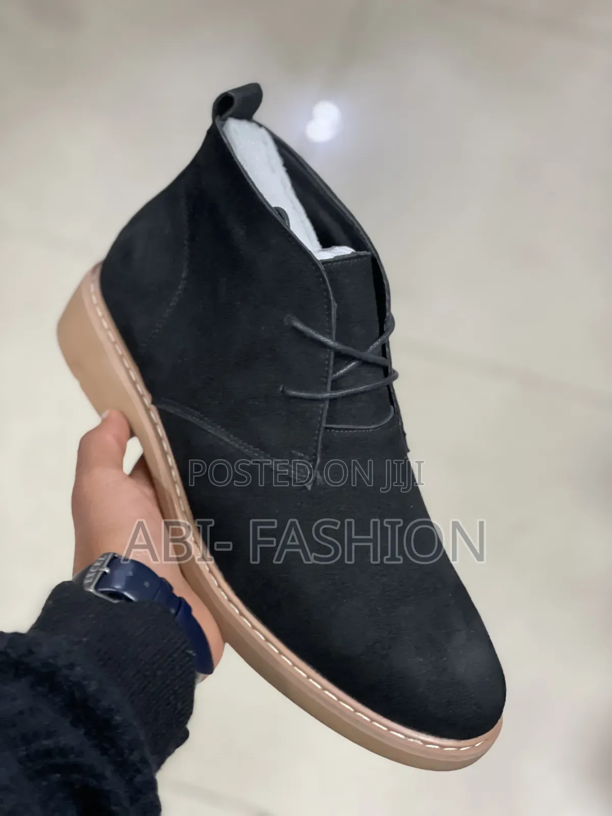 Via Farinella Chukka Boots Black