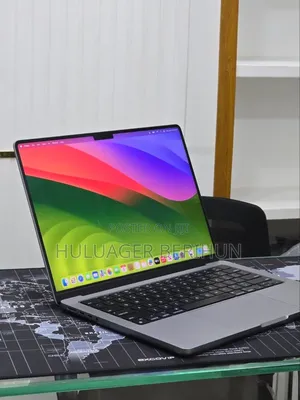 New Laptop Apple MacBook Pro 2023 M3 8GB Apple M3 Pro SSD 512GB