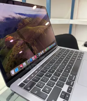 New Laptop Apple MacBook Pro 2020 M1 16GB Apple M1 Pro SSD 512GB