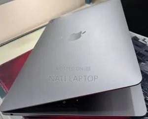 New Laptop Apple MacBook Pro 2020 M1 16GB Apple M1 Pro SSD 512GB