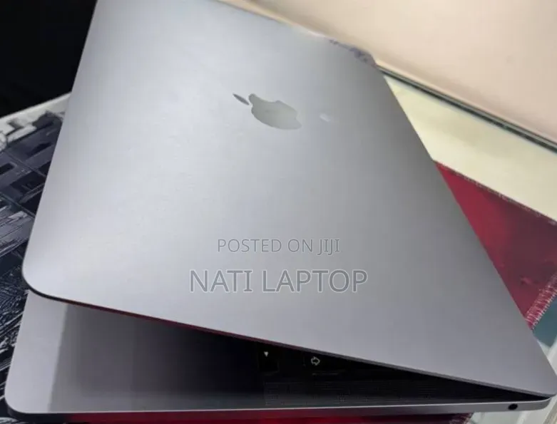 New Laptop Apple MacBook Pro 2020 M1 16GB Apple M1 Pro SSD 512GB