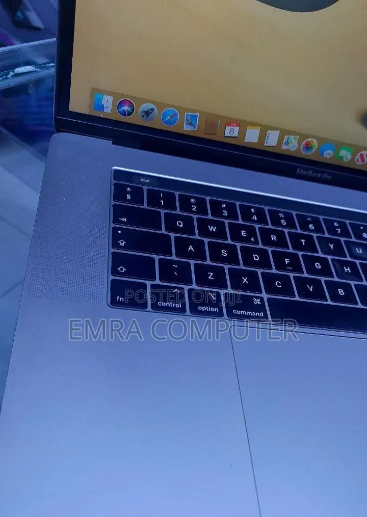 New Laptop Apple MacBook Pro 2019 32GB Intel Core i9 SSD 1T