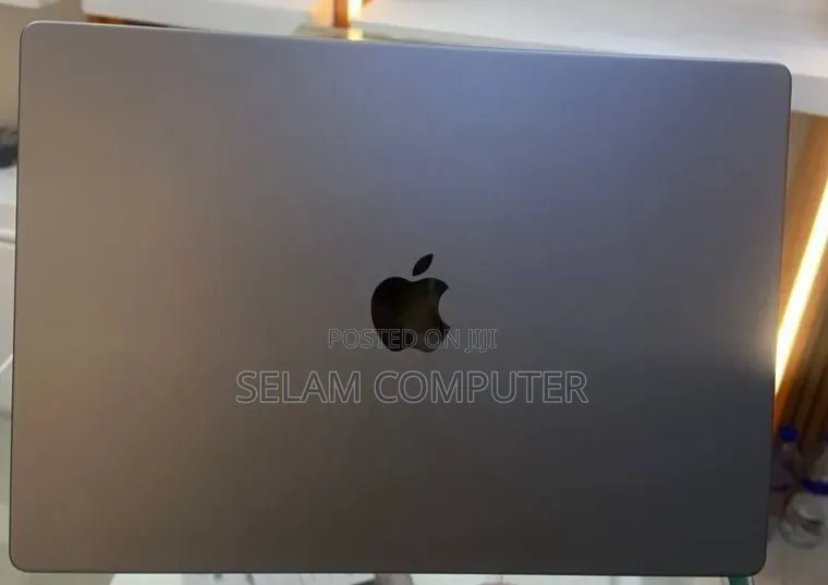 New Laptop Apple MacBook Pro 2021 M1 32GB Apple M1 SSD 512GB