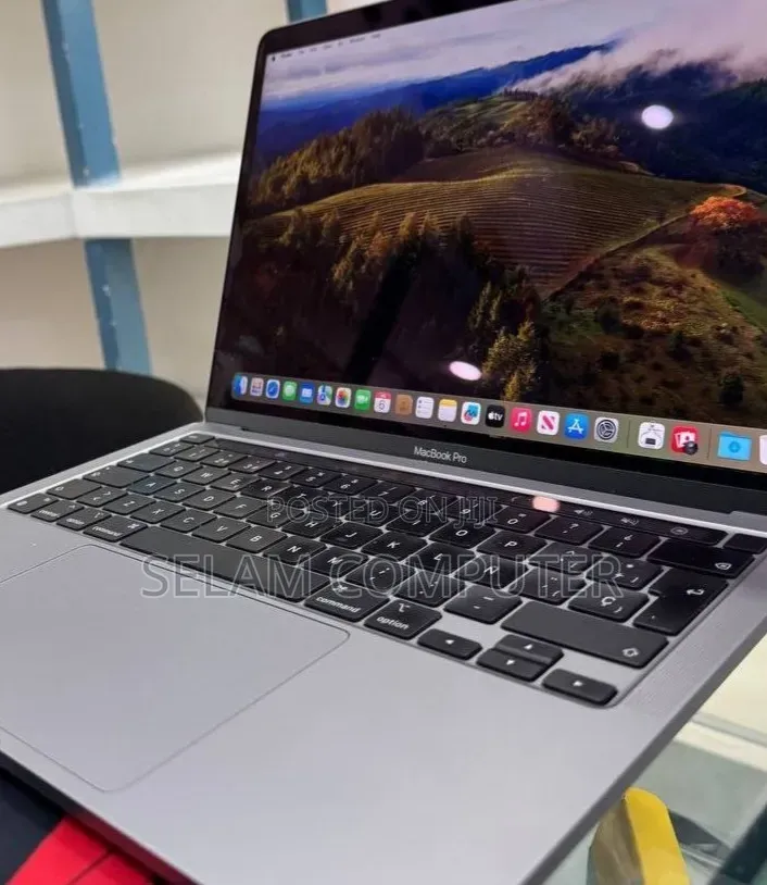 New Laptop Apple MacBook Pro 2021 M1 16GB Apple M1 SSD 512GB