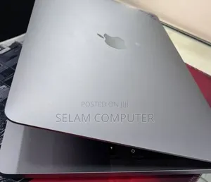 New Laptop Apple MacBook Pro 2021 M1 16GB Apple M1 SSD 512GB