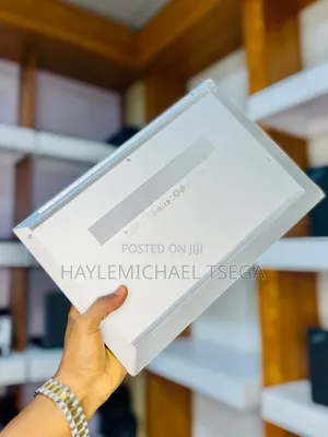 New Laptop HP EliteBook 830 G7 16GB Intel Core i5 SSD 512GB