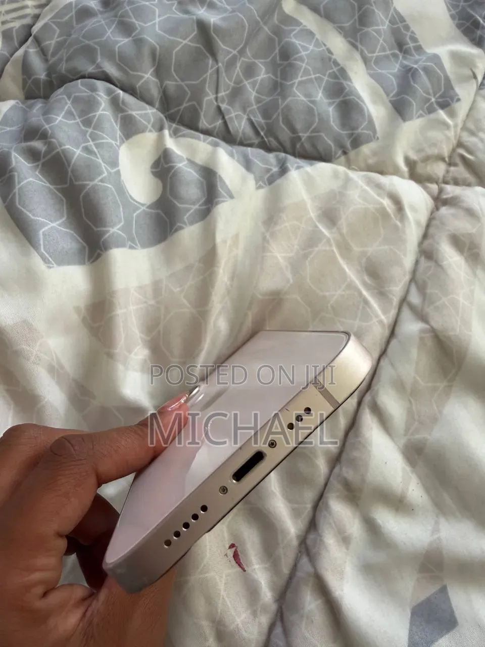 Apple iPhone 13 128 GB Pink