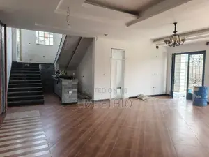 7bdrm House in Yeka for rent