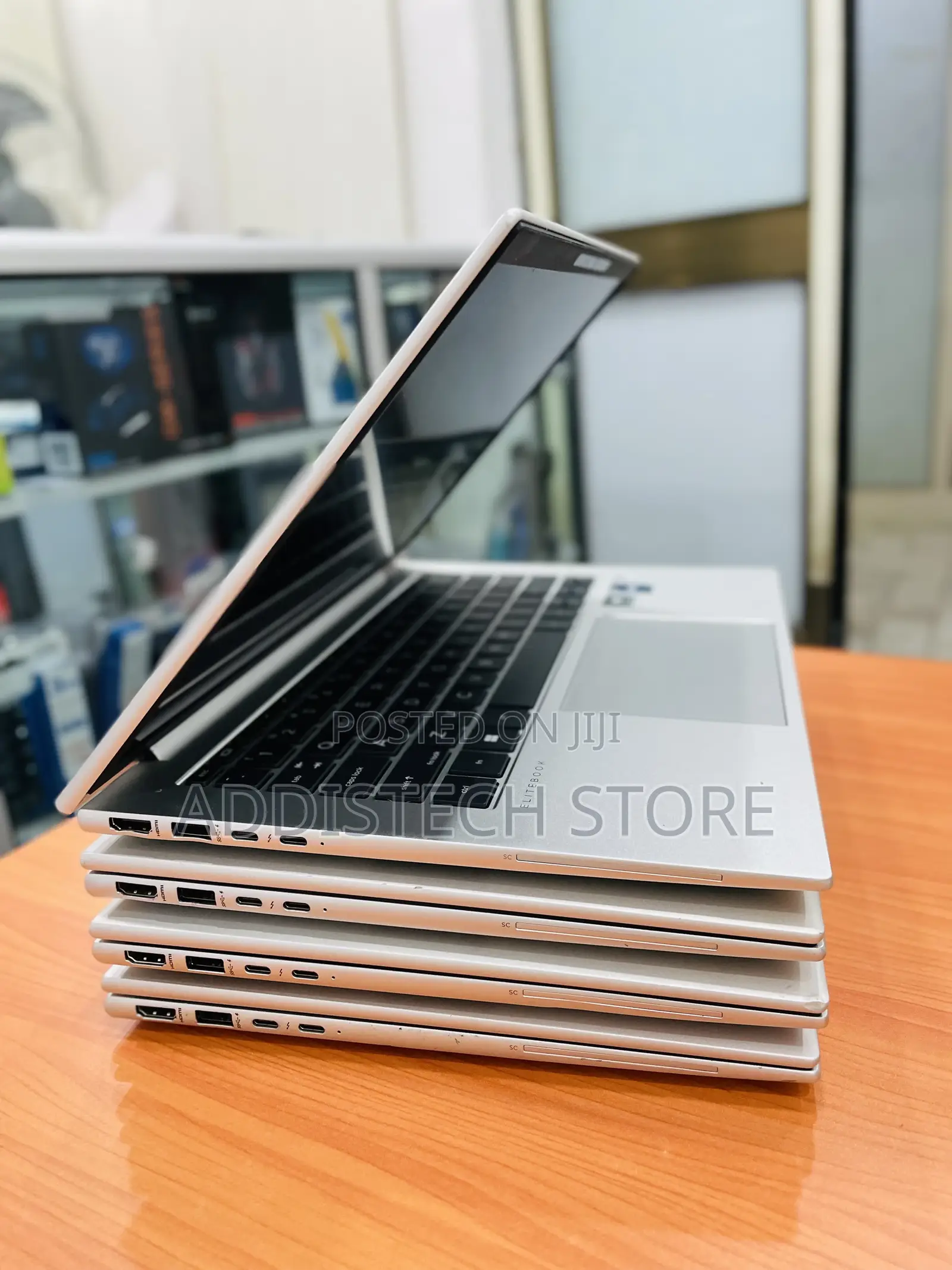 New Laptop HP EliteBook 840 G9 16GB Intel Core i5 SSD 512GB