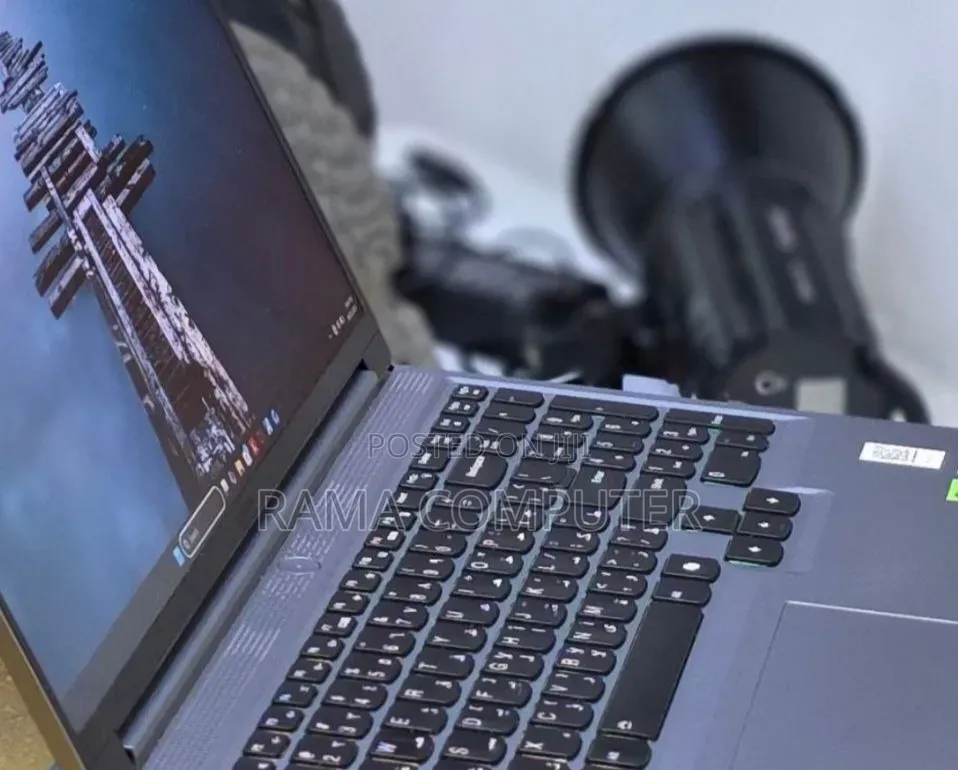 New Laptop Lenovo Legion 5 16GB AMD Ryzen 7 SSD 1T