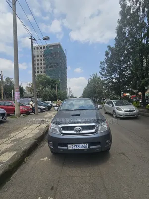 Toyota Hilux 2008 Gray