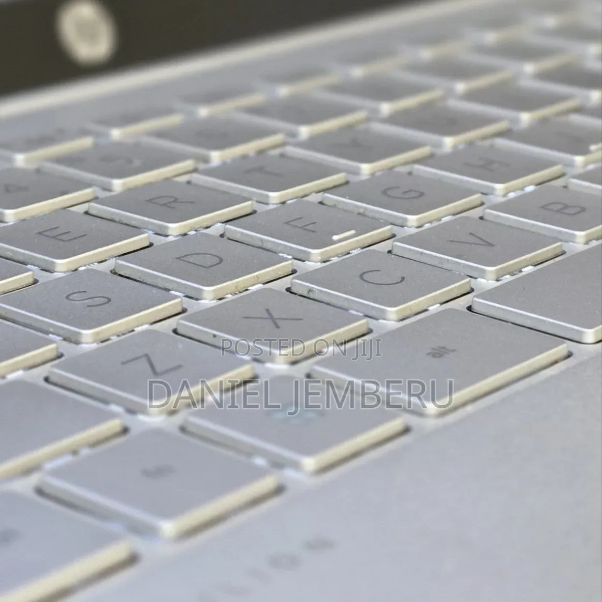 New Laptop HP Pavilion 13 16GB Intel Core i5 SSD 512GB