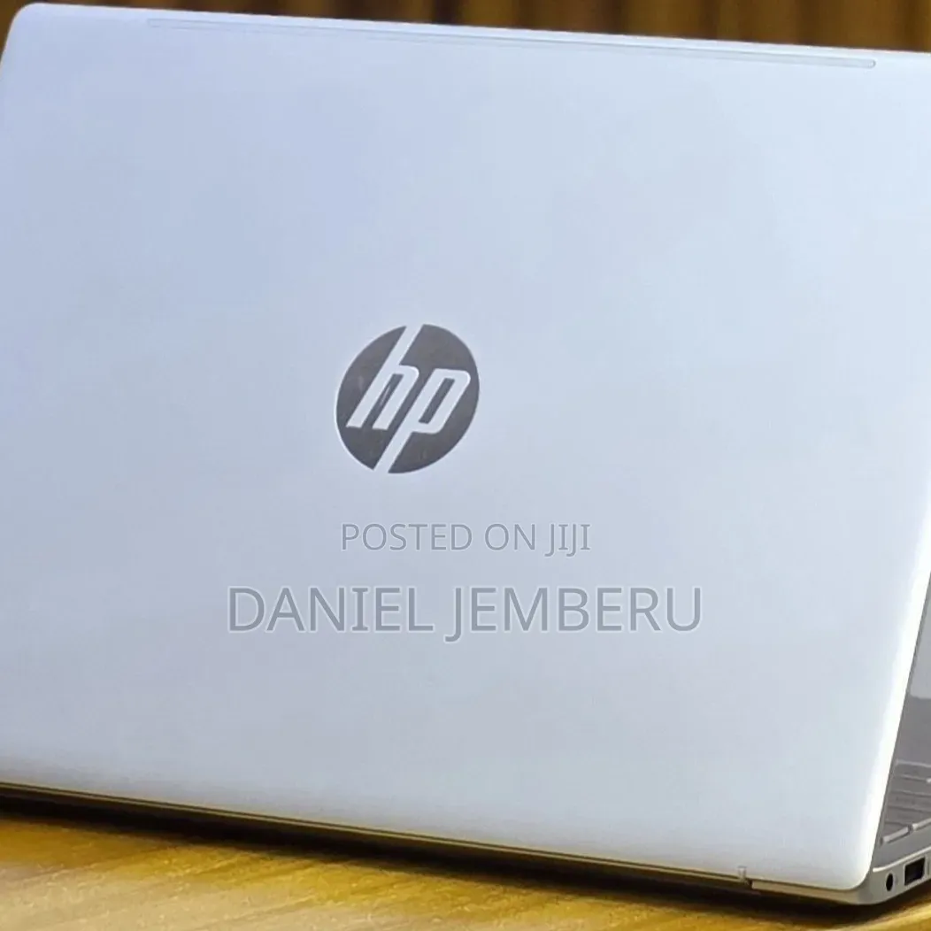 New Laptop HP Pavilion 13 16GB Intel Core i5 SSD 512GB