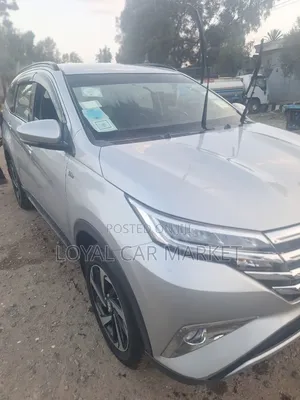 Toyota Rush 2021 Silver