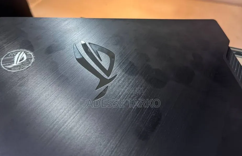 New Laptop Asus ROG Zephyrus G15 16GB AMD Ryzen 9 SSD 512GB