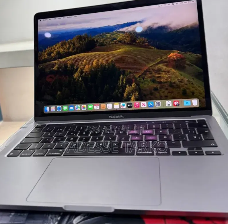 New Laptop Apple MacBook Pro 2021 M1 16GB Apple M1 Pro SSD 512GB