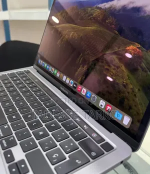 New Laptop Apple MacBook Pro 2021 M1 16GB Apple M1 Pro SSD 512GB