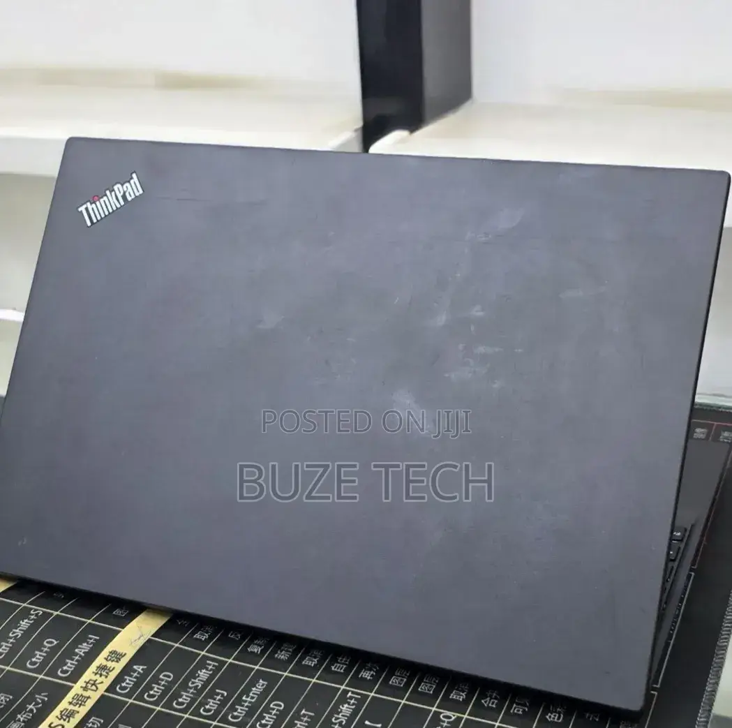 New Laptop Lenovo ThinkPad T490s 16GB Intel Core i5 SSD 256GB