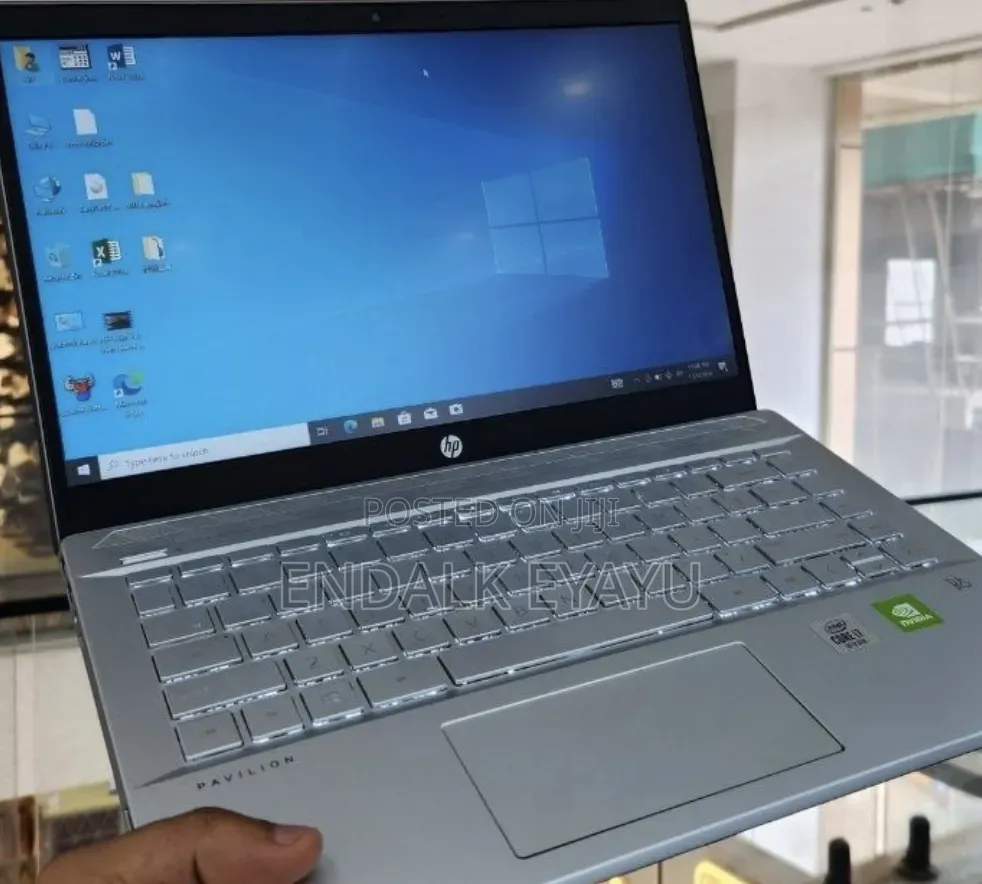 New Laptop HP Pavilion 15 16GB Intel Core i7 SSD 512GB