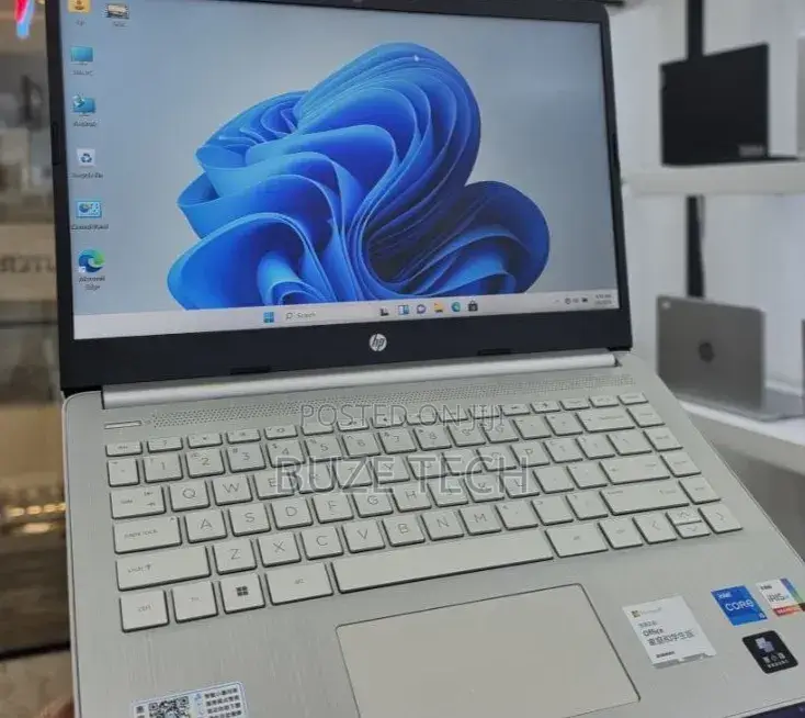 New Laptop HP Stream Notebook 16GB Intel Core i5 SSD 512GB