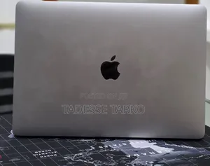 New Laptop Apple MacBook Pro 2017 16GB Intel Core i5 SSD 512GB