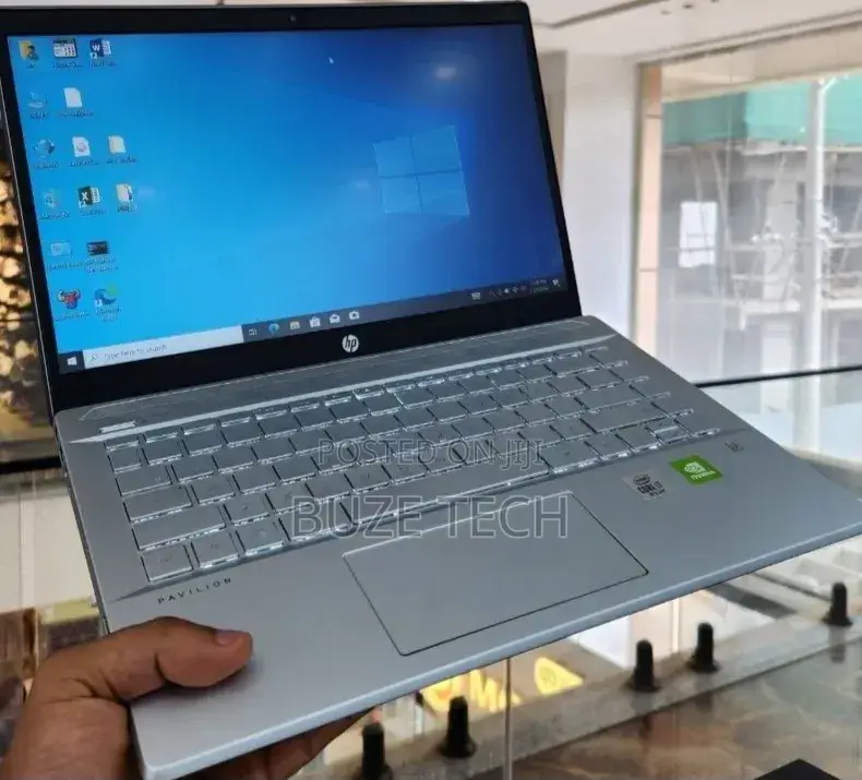 New Laptop HP Pavilion 15 16GB Intel Core i7 SSD 512GB