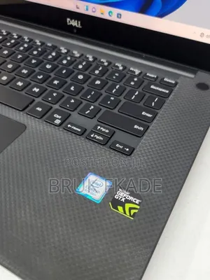 New Laptop Dell XPS 15 16GB Intel Core i7 SSD 512GB