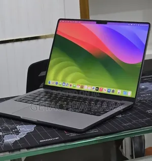 New Laptop Apple MacBook Pro 2023 M3 8GB Apple M3 SSD 512GB
