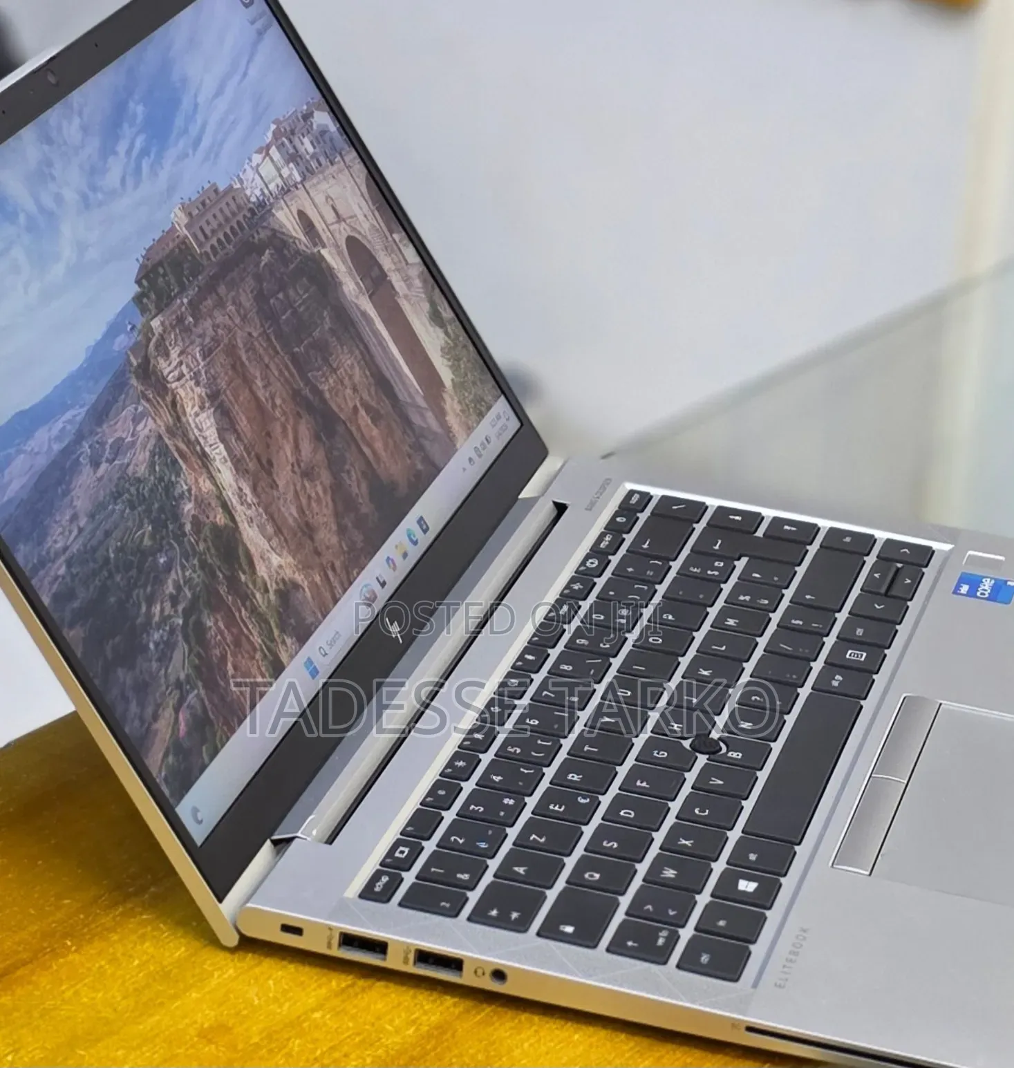 New Laptop HP EliteBook 840 G8 16GB Intel Core i5 SSD 512GB