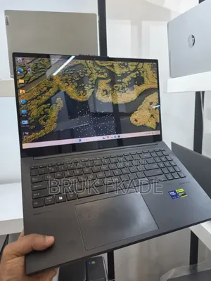 New Laptop Asus VivoBook 15 X505BA 16GB Intel Core Ultra 9 SSD 512GB