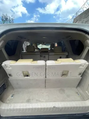 Toyota Land Cruiser Prado 2010 White