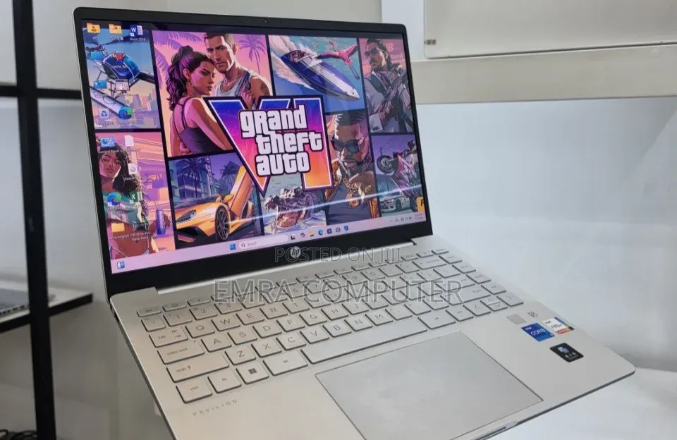 New Laptop HP 16GB Intel Core i5 SSD 512GB