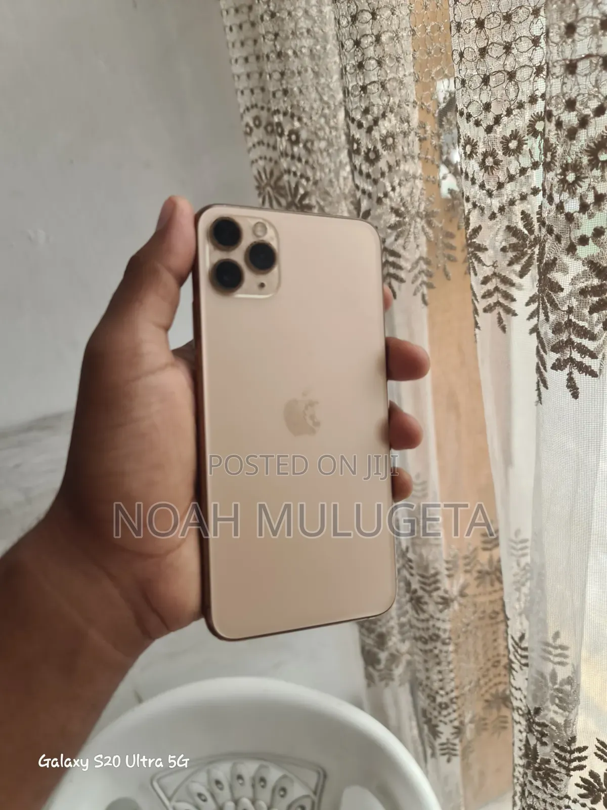 Apple iPhone 11 Pro Max 64 GB Gold