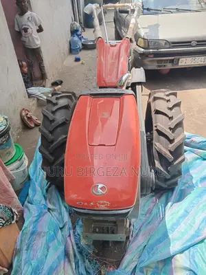 Car 2022 Red