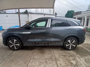 New BYD Tang DM-i 2025