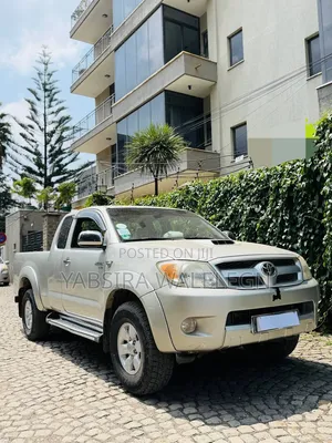 Toyota Hilux 2007 Gold