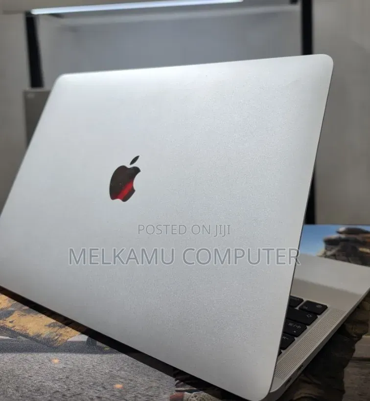 New Laptop Apple MacBook Air 2020 M1 8GB Apple M1 SSD 256GB
