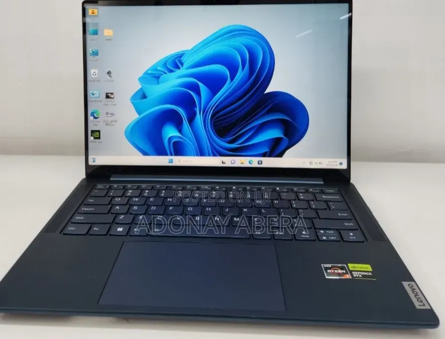 New Laptop Lenovo 16GB AMD Ryzen 7 SSD 512GB