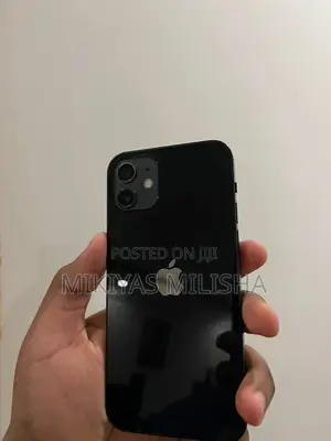Apple iPhone 12 64 GB Black