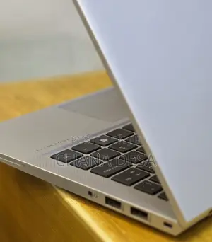 New Laptop HP EliteBook 830 G8 16GB Intel Core i5 SSD 512GB