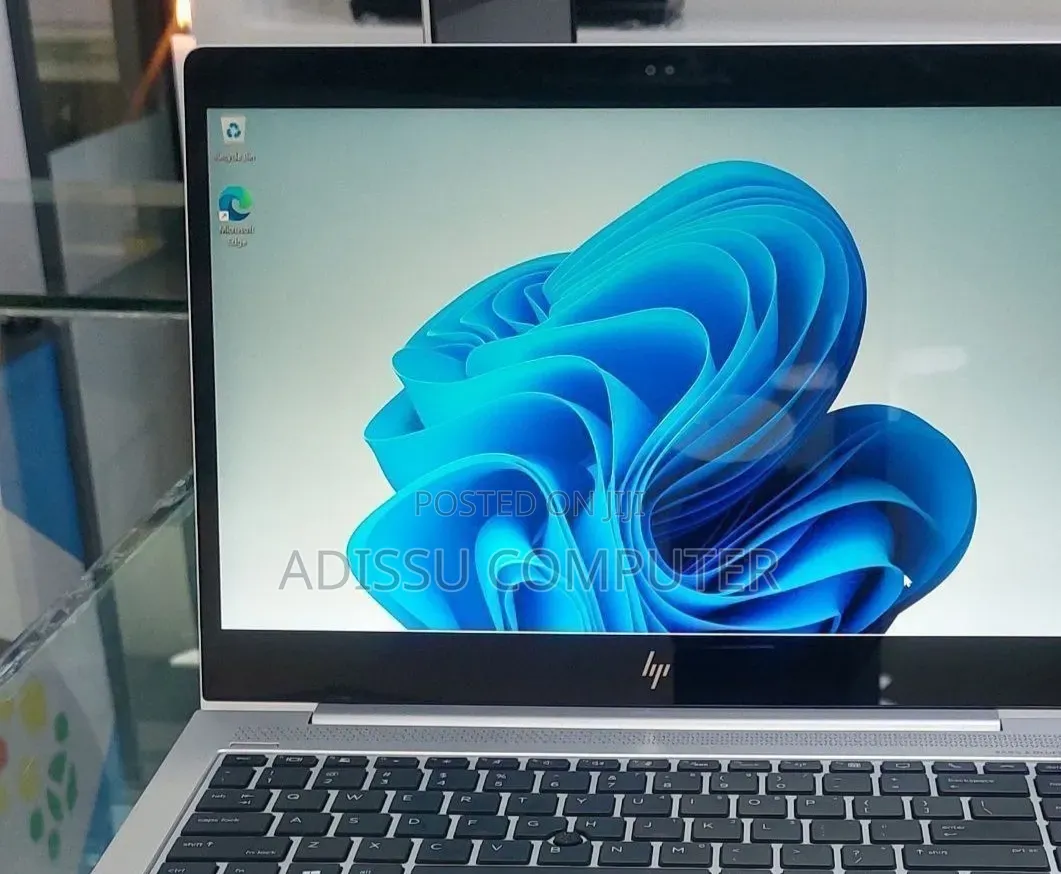 New Laptop HP EliteBook 840 G5 8GB Intel Core i5 SSD 512GB