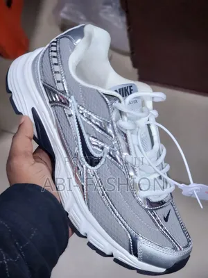 Nike Initiator Metallic Silver